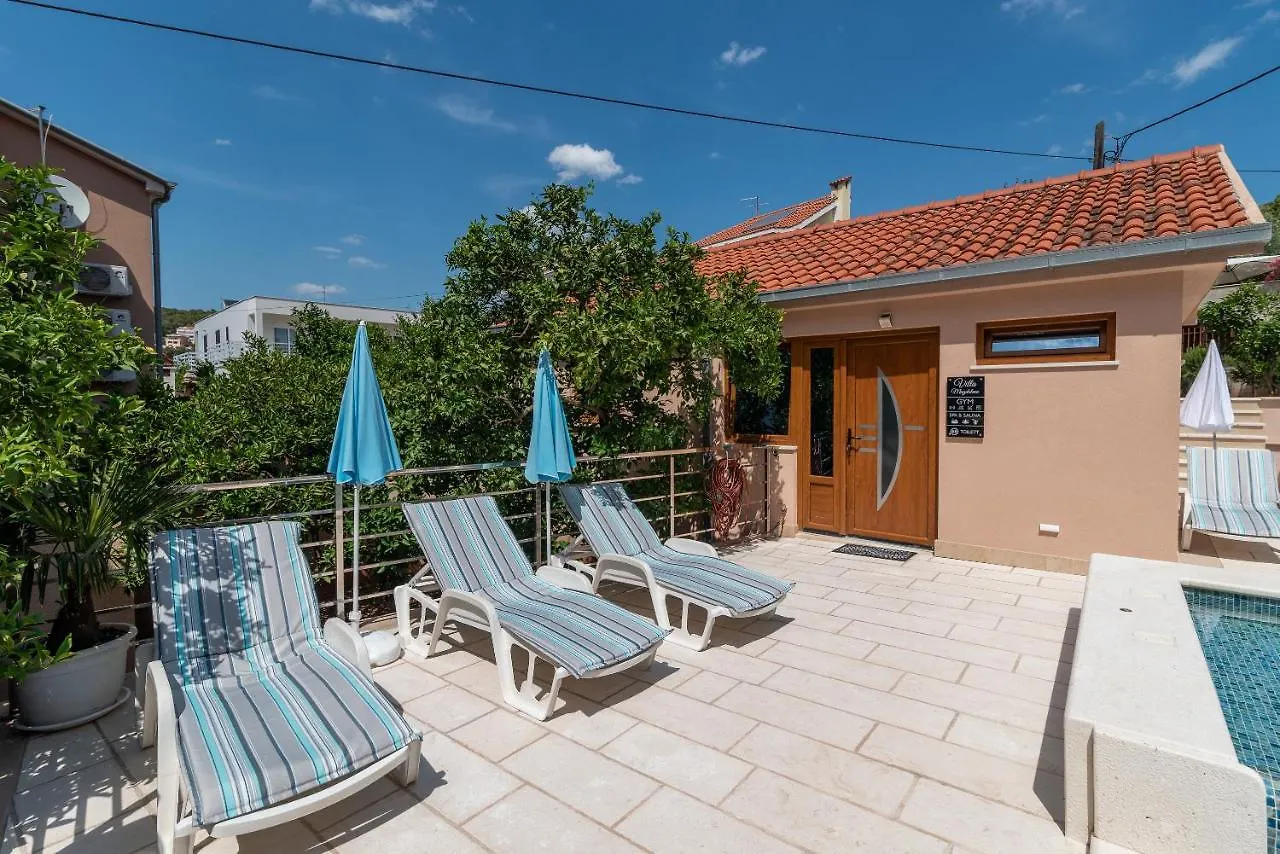Apartments Villa Magdalena Трогир 0*,